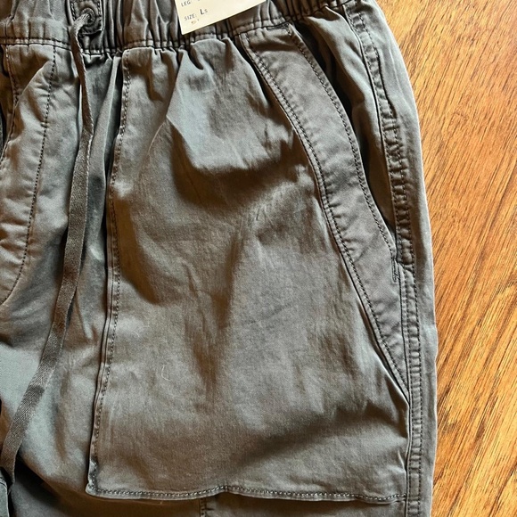 Abercrombie Cargo Pants - Picture 5 of 6